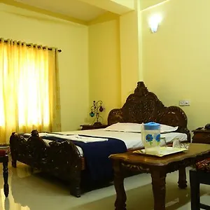 Hotel Pathans Residential, Thrissur